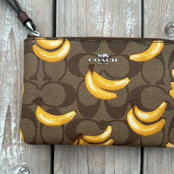 Coach Signature Logo Banana Wristlet NWT - Picture 2 of 6